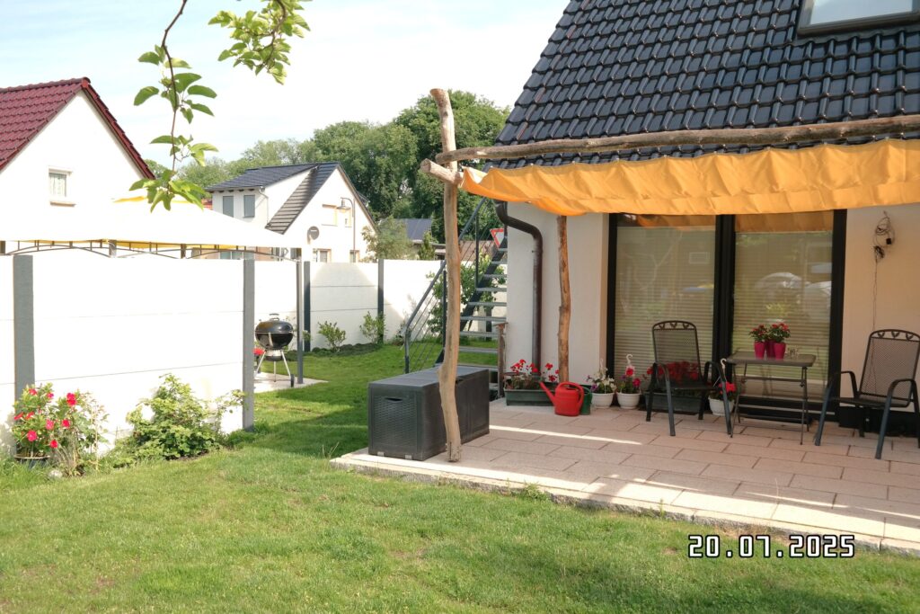 FeWo Biber Terrasse u Garten SAM_5460